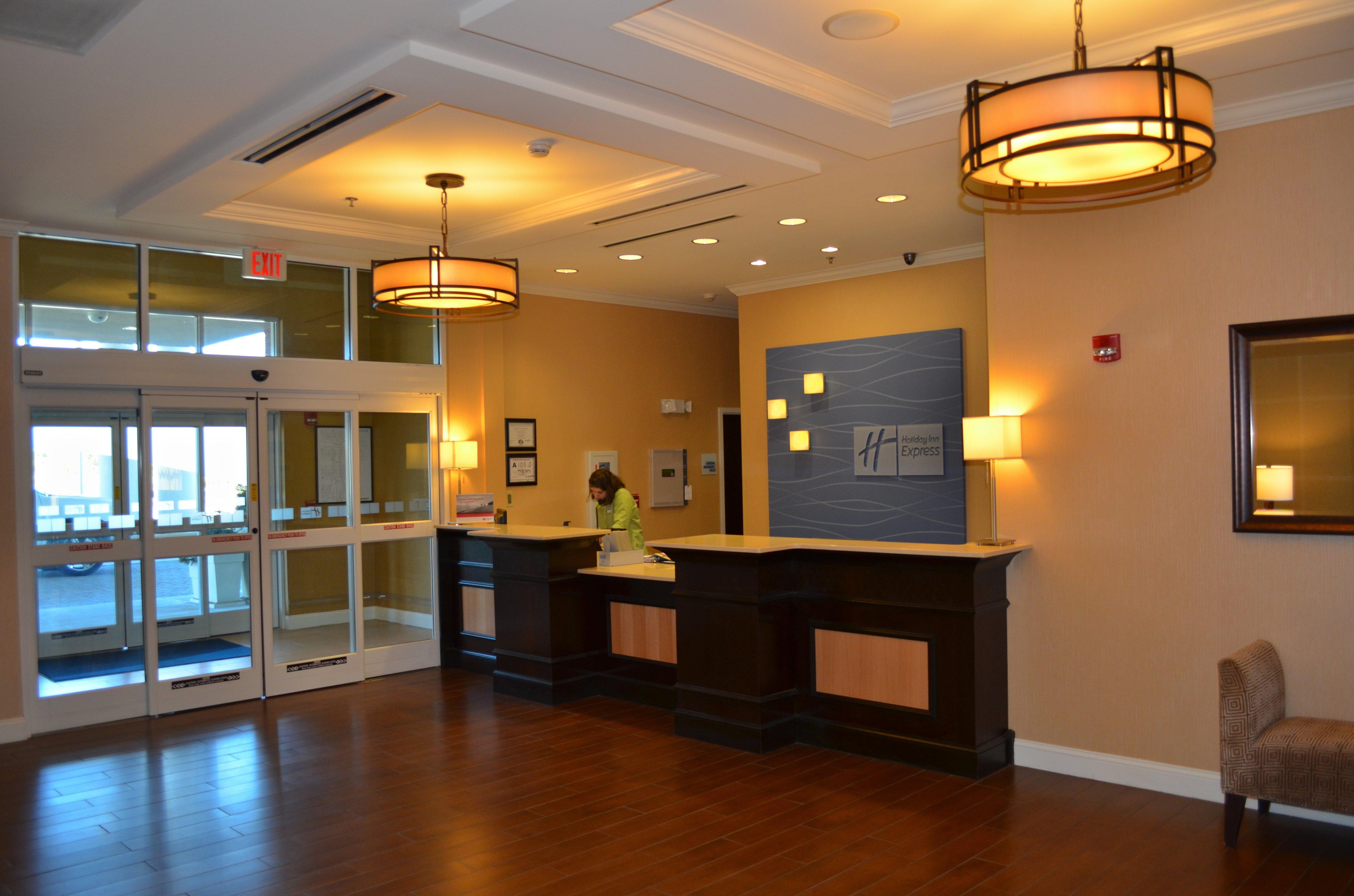 Holiday Inn Express & Suites - Smithfield/Selma By Ihg Экстерьер фото