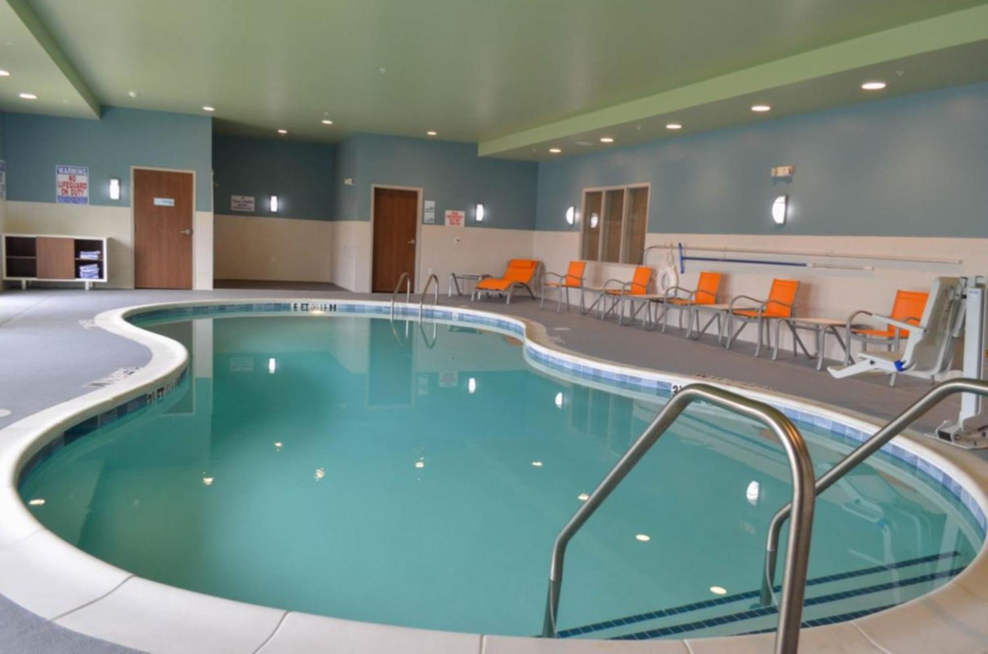 Holiday Inn Express & Suites - Smithfield/Selma By Ihg Экстерьер фото