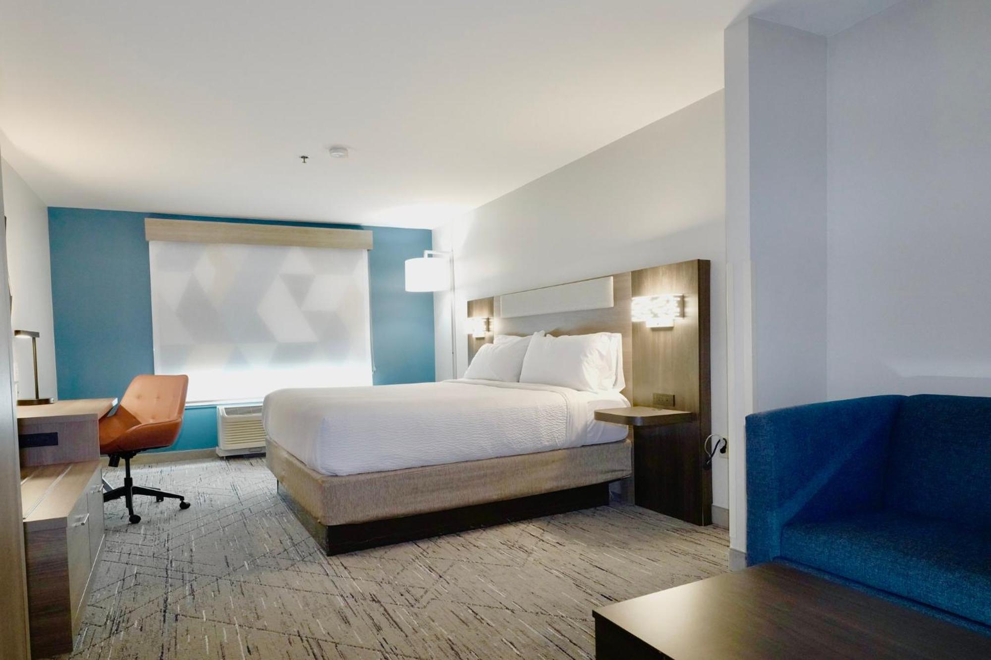 Holiday Inn Express & Suites - Smithfield/Selma By Ihg Экстерьер фото