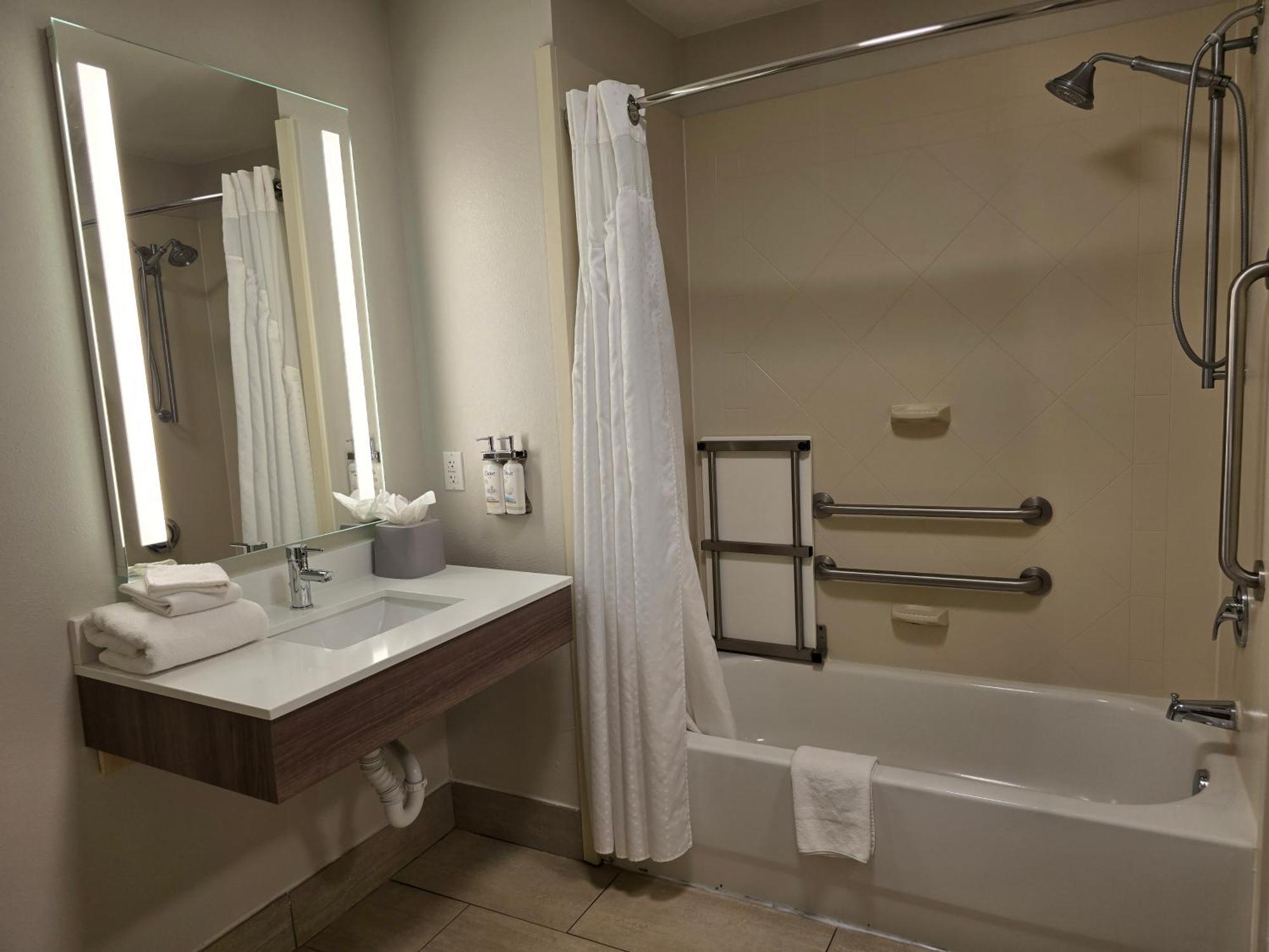 Holiday Inn Express & Suites - Smithfield/Selma By Ihg Экстерьер фото