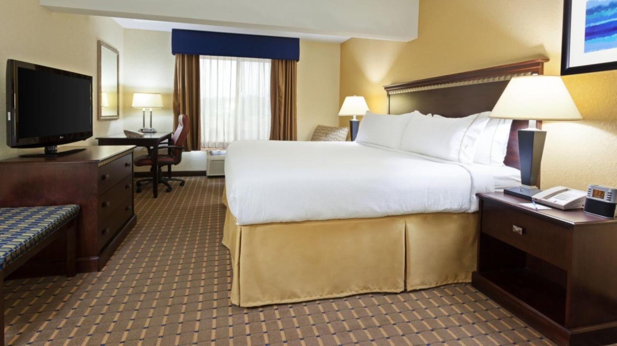 Holiday Inn Express & Suites - Smithfield/Selma By Ihg Экстерьер фото