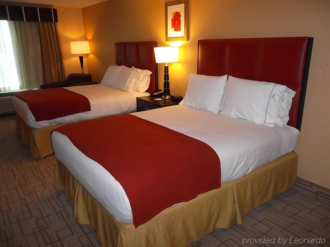 Holiday Inn Express & Suites - Smithfield/Selma By Ihg Номер фото